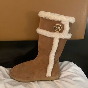 Authentic Michael kors suede fur boots tan